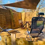 Little Wood Insolites - Adults Only Lodge *