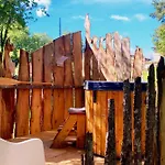 Little Wood Insolites - Adults Only Lodge *