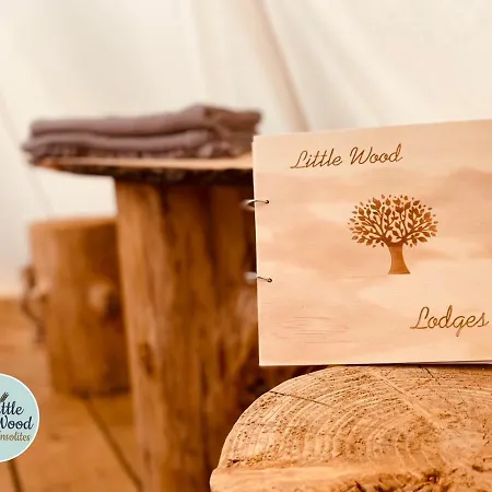 Little Wood Insolites - Adults Only * Bailly-aux-Forges