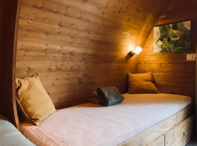 Little Wood Insolites - Adults Only * Bailly-aux-Forges