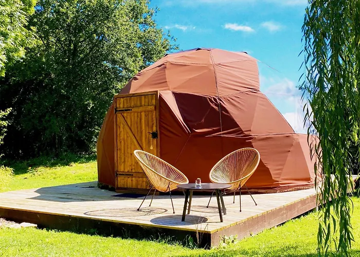 Little Wood Insolites - Adults Only *